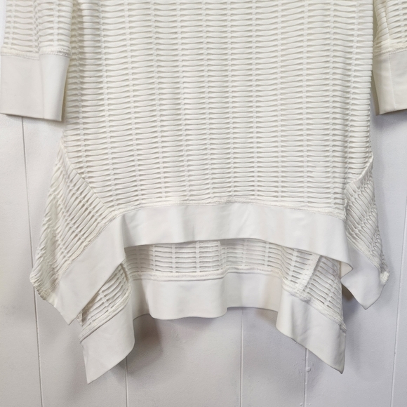 Frank Lyman Off White Textured Tunic Top 3/4 Sleeves Stretchy Dressy Size 12 - Picture 3 of 9